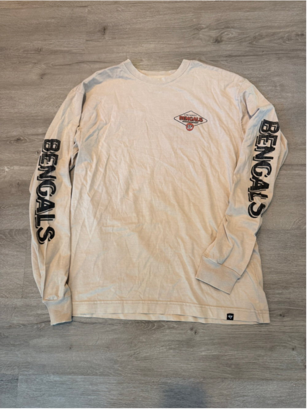 Men's 47 Brand Cincinnati Bengals Long Sleeve Tee, Size M, Beige/Black